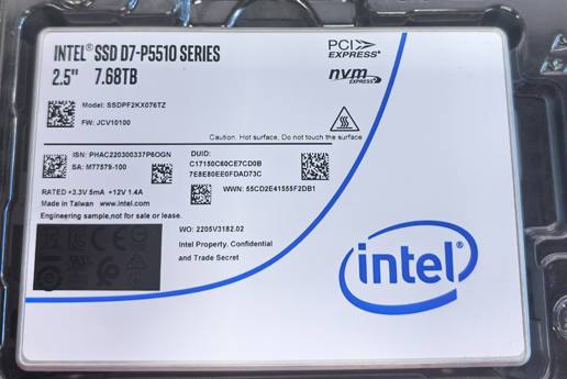 英特尔INTEL P5510 7.68T 固态硬盘 NVME U.2 SSDPF2KX076TZZ 7.68TB